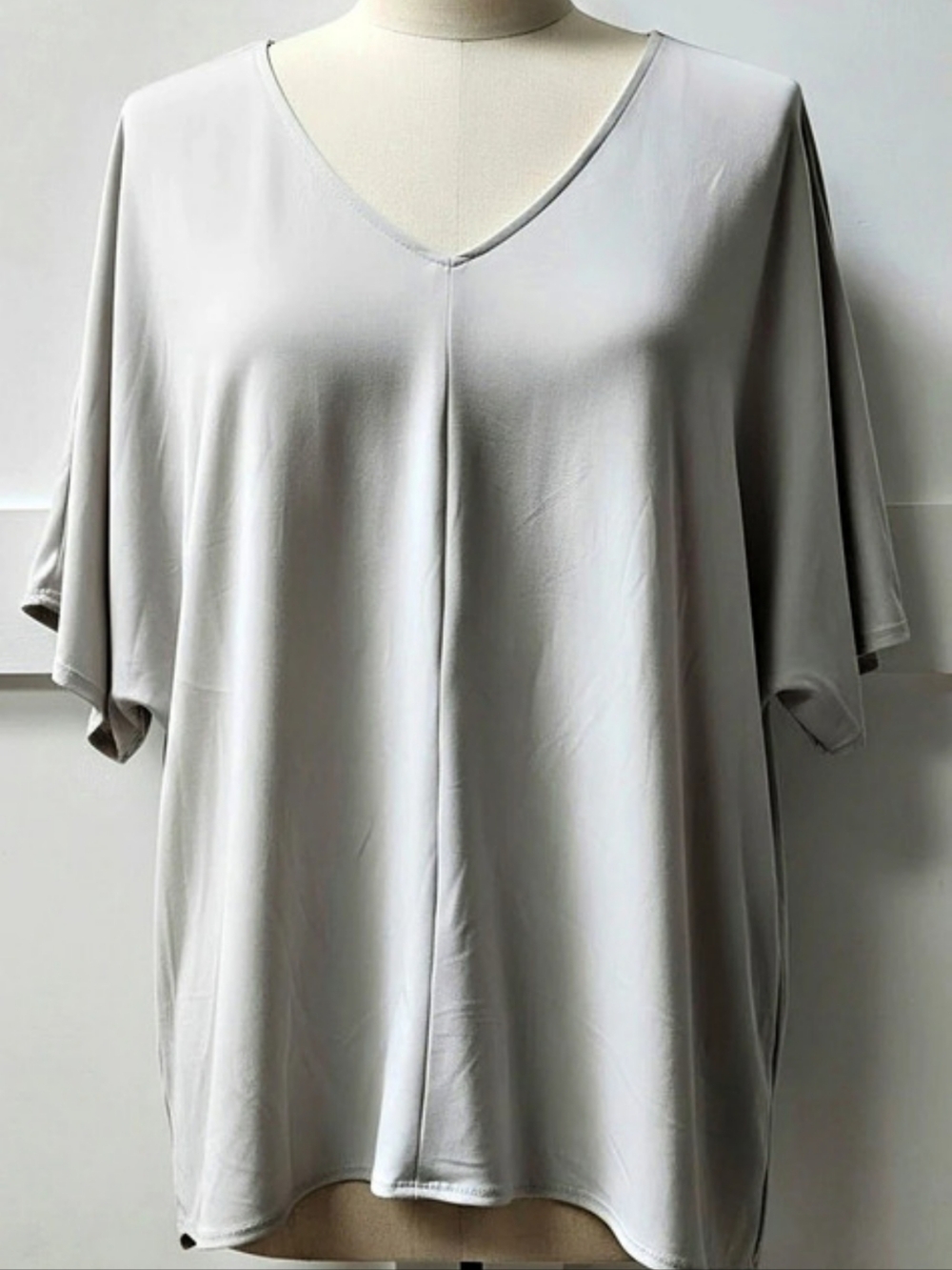 GRACE V-Neck Short Sleeve Tunic Gray XL Like New